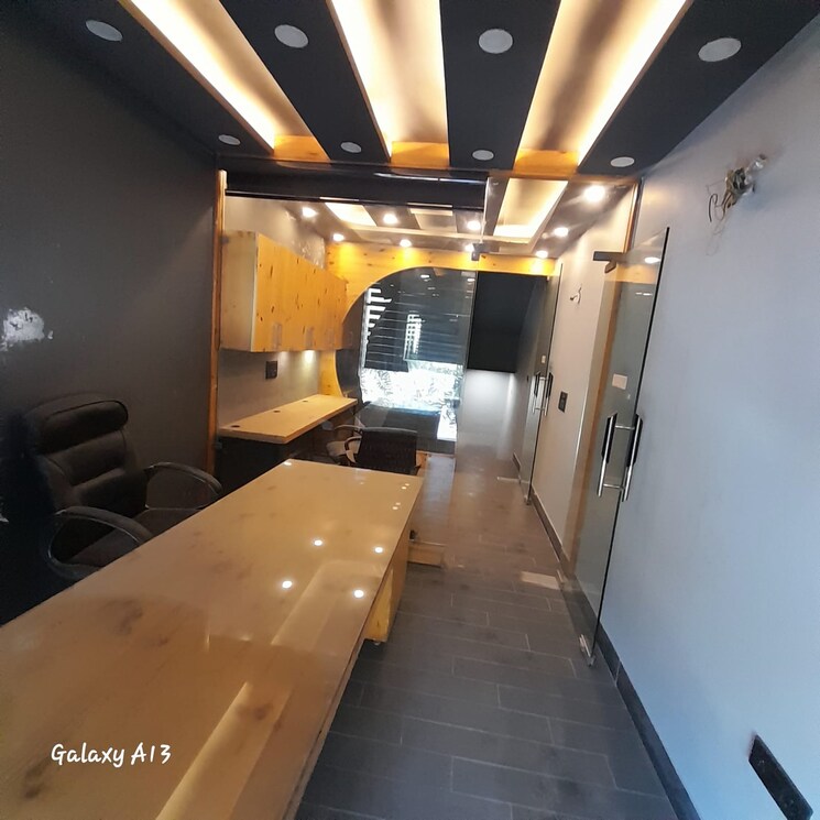 Team Area, sector 19 Commercial Shop 243 Sq.Ft. In Sector 19 Faridabad 8379943