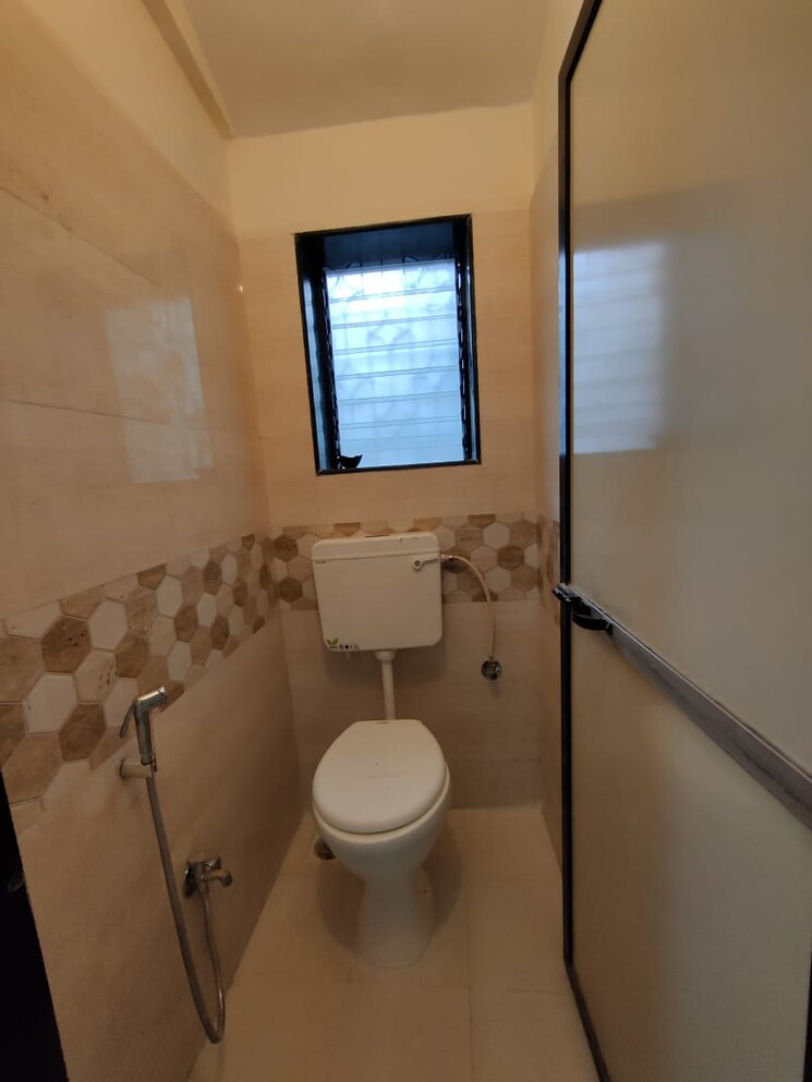 Bathroom, bandra west 2 Bedroom 750 Sq.Ft. Apartment In Bandra West Mumbai 8379944