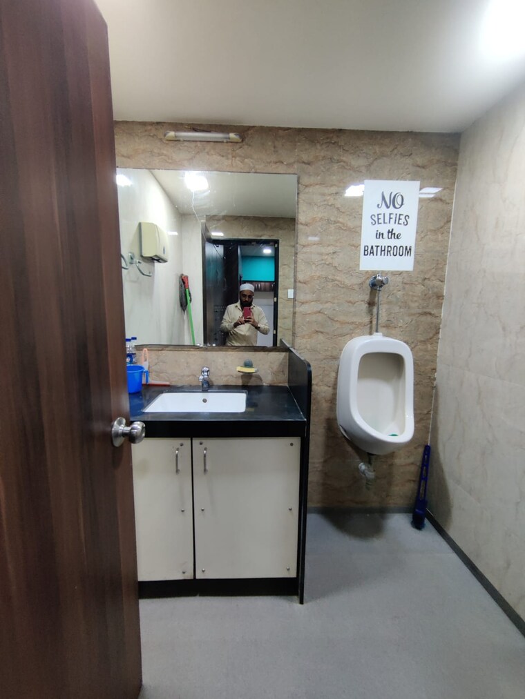 Washroom, kanakia-zillion Commercial Office Space 2811 Sq.Ft. In Kurla West Mumbai 8379953