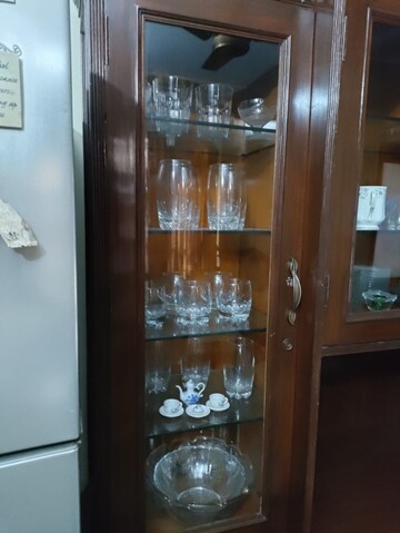 Furnished Amenities in 2 BHK Apartment at Chittaranjan Park – for Rent