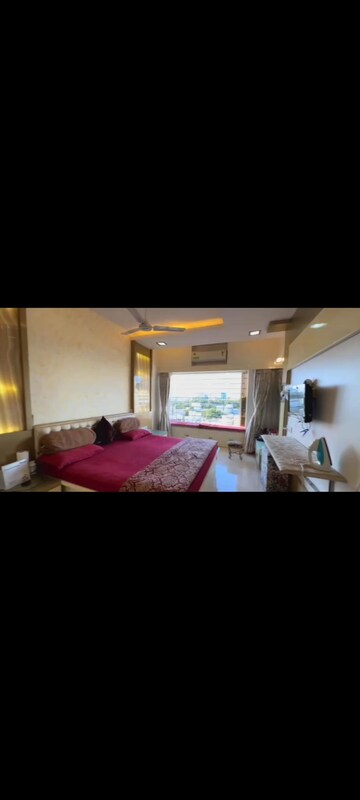 3 BHK Apartment For Sale in Bandra West