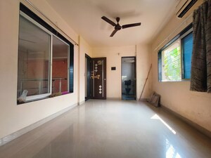 Room in 2 BHK Apartment at Saarrthi Aarav Apartment, Kothrud – for Sale