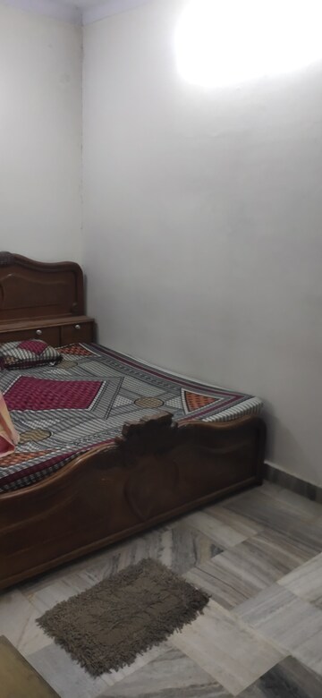 Master Bedroom in 3 BHK Villa at Dayal Bagh – for Rent