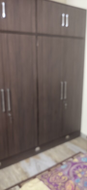 Furnished Amenities in 3 BHK Villa at Dayal Bagh – for Rent