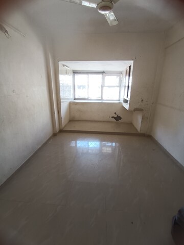 Bedroom in 2 BHK Apartment at RNA Regency Park, Kandivali West – for Rent