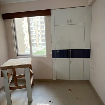 Kitchen in 2.5 BHK Apartment at Amrapali Golf Homes, Haibatpur – for Rent