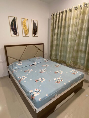 Bedroom in 2 BHK Apartment at Lodha Amara, Sandoz Baug – for Rent