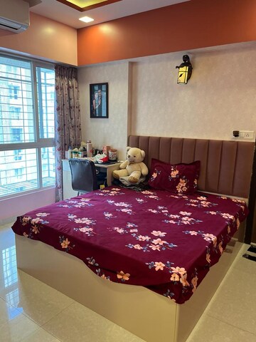 Bedroom in 2 BHK Apartment at Lodha Amara, Kolshet Road – for Rent