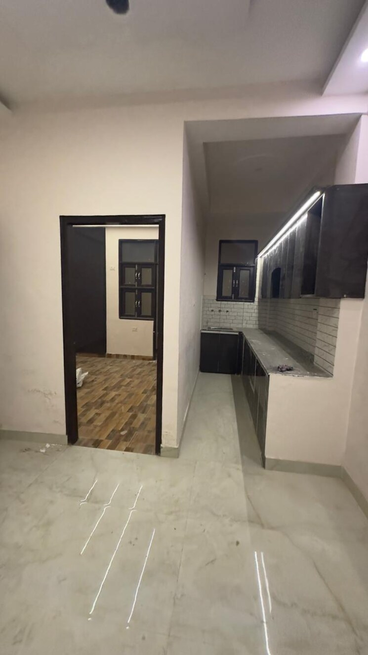 Bathroom, kashmiri gate 1 Bedroom 450 Sq.Ft. Builder Floor In Kashmiri Gate Delhi 8380169