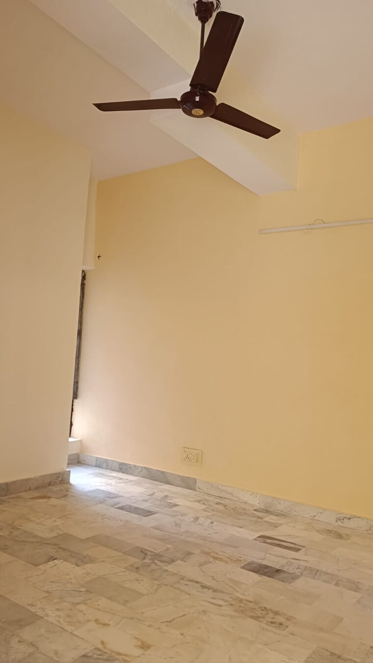 Room, shipra-riviera 2 Bedroom 80 Sq.Mt. Apartment In Gyan Khand Ghaziabad 8380171