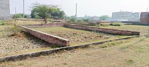  Plot – Exterior View View at Jankipuram Extension - for Sale