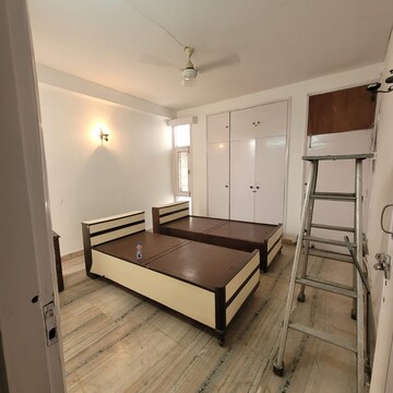Bathroom in 3 BHK Builder Floor at South Extension ii – for Rent