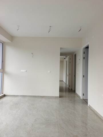 Room in 3 BHK Apartment at Tata Serein, Pokhran Road No Two – for Rent