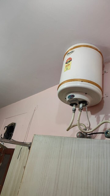 Bathroom in 2 BHK Apartment at Vaishali Nagar – for Rent
