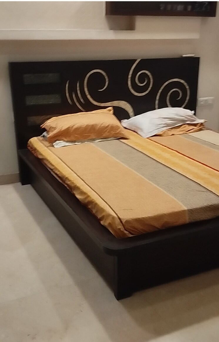 Bedroom, anand vihar 4 Bedroom 2550 Sq.Ft. Builder Floor In Anand Vihar Delhi 8380214