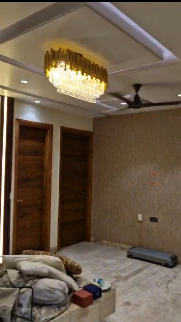 undefined, anand vihar 4 Bedroom 2550 Sq.Ft. Builder Floor In Anand Vihar Delhi 8380214