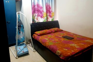 Bedroom in 3 BHK Apartment at Lodha Sterling, Kolshet Road – for Rent
