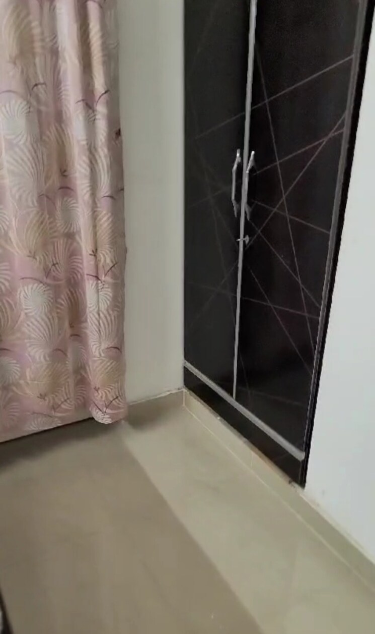 Bathroom, suncity-avenue-76 2 Bedroom 735 Sq.Ft. Apartment In Sector 76 Gurgaon 8380249