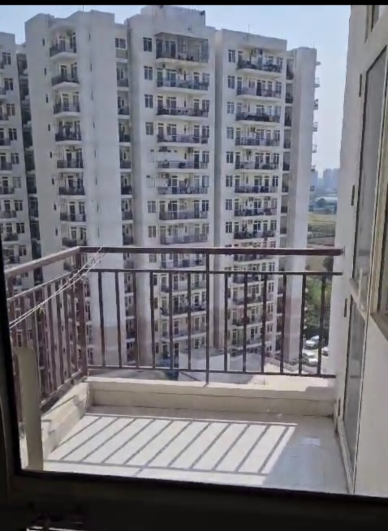 Balcony, suncity-avenue-76 2 Bedroom 735 Sq.Ft. Apartment In Sector 76 Gurgaon 8380249