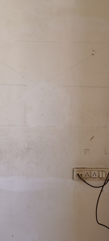 Room in 1 BHK Apartment at Gopal Krishna Sankul, Naigaon East – for Sale