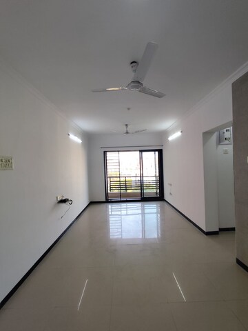 Room in 2 BHK Apartment at Swapnapurti CHS Tilak Nagar, Tilak Nagar – for Rent