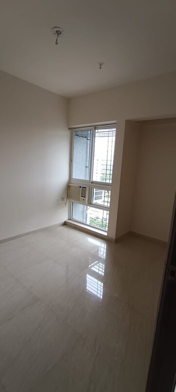 2 BHK Apartment For Sale in Lodha Palava Crown, Dombivli East