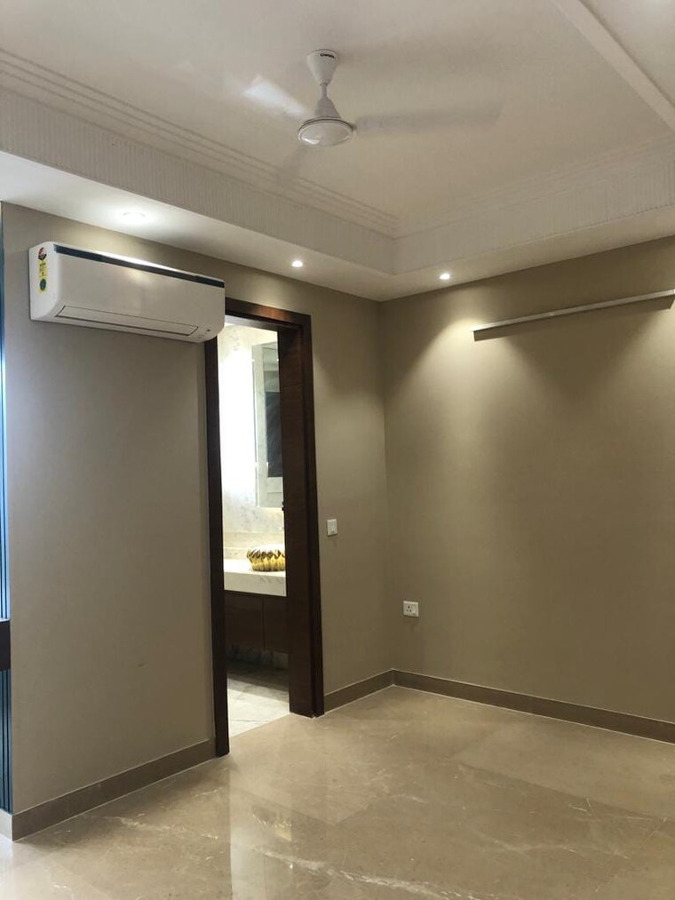 Room, lajpat nagar 2 Bedroom 1000 Sq.Ft. Builder Floor In Lajpat Nagar Delhi 8380453