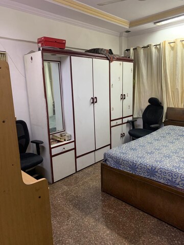 Master Bedroom in 1.5 BHK Apartment at Mandakini CHS Mulund, Mulund West – for Rent