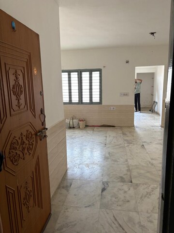 Room in 2 BHK Apartment at Ghatlodia – for Rent