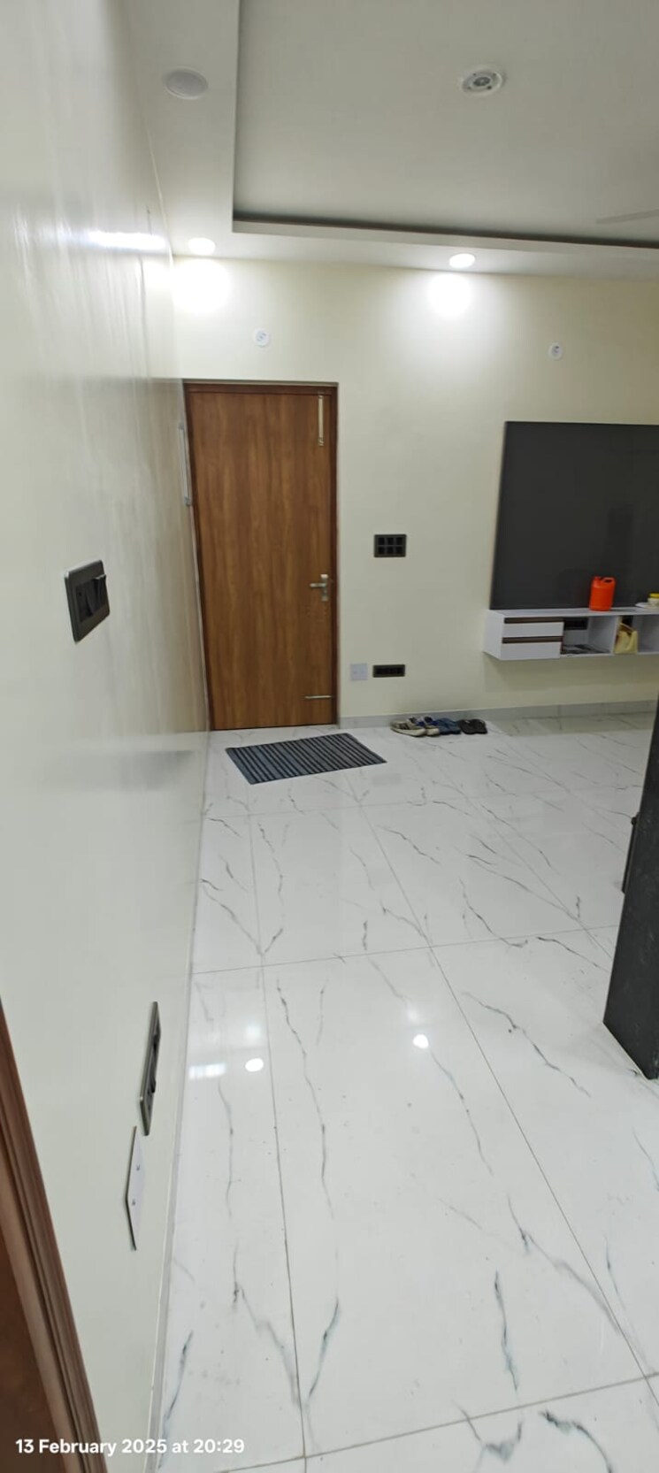 Room, ip extension 3 Bedroom 1500 Sq.Ft. Apartment In Ip Extension Delhi 8380661