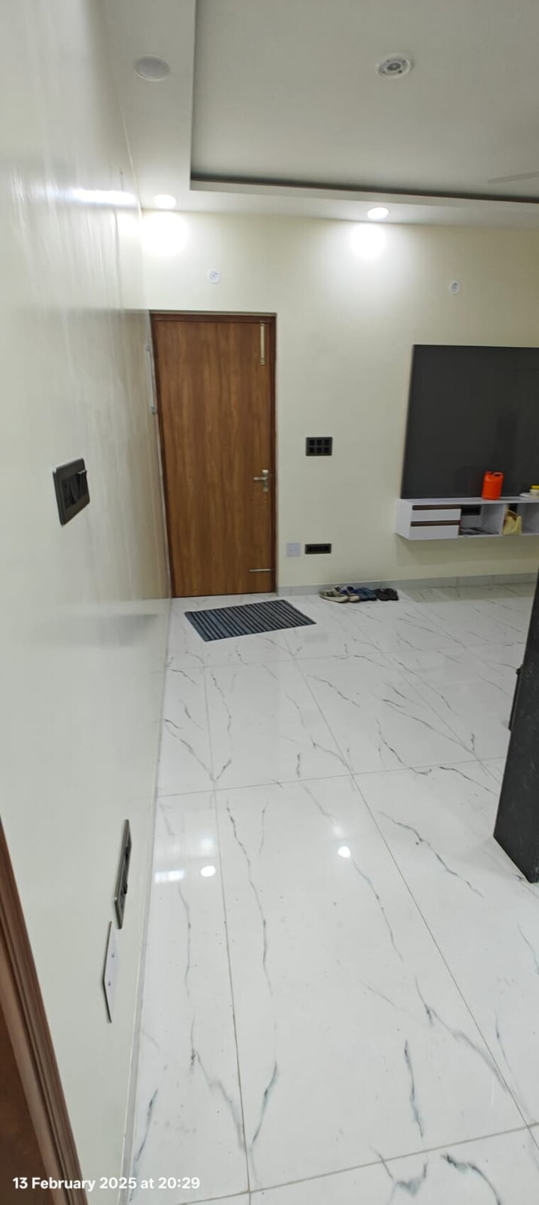 Room, ip extension 3 Bedroom 1500 Sq.Ft. Apartment In Ip Extension Delhi 8380661