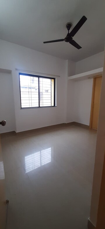 Room in 1 BHK Apartment at Wadgaon Sheri – for Rent
