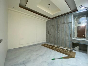 Room in 2 BHK Builder Floor at Saket – for Rent