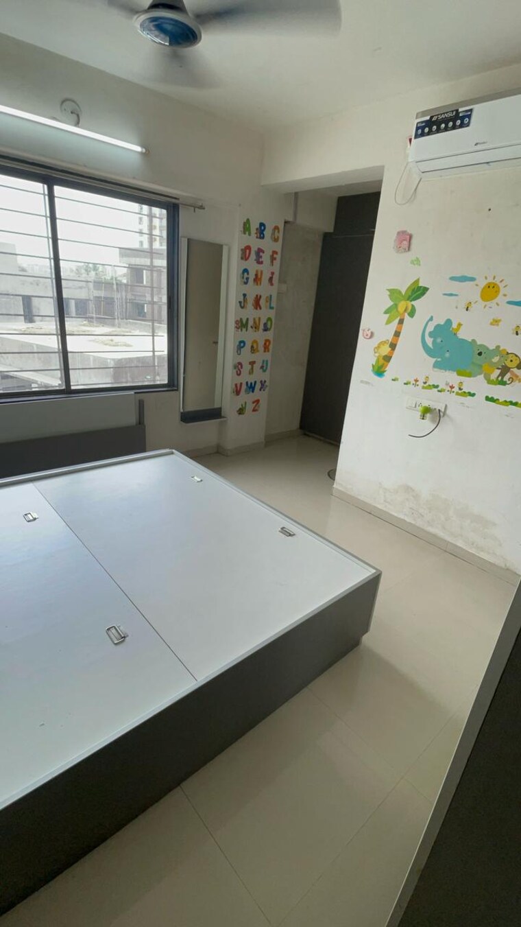 Room, jahangirpura 3 Bedroom 1465 Sq.Ft. Apartment In Jahangirpura Surat 8380770