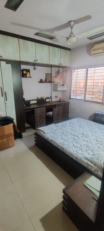 2 BHK Apartment For Rent in Aum Sahil Tower, Lower Parel