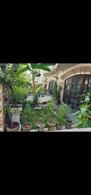 6 BHK Independent House – Exterior View View at Eros Rosewood City, Sector 49 - for Sale