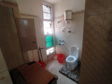 Bathroom in 1.5 BHK Apartment at Mansa Devi – for Rent