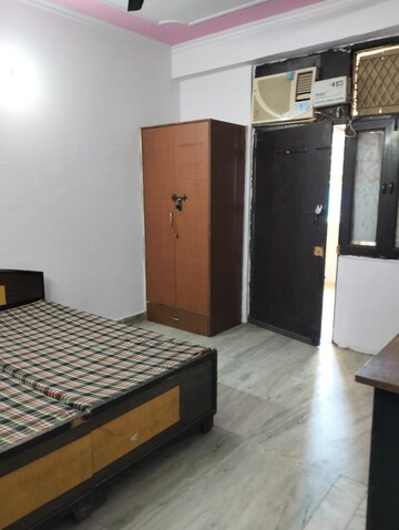 Bedroom in 1 BHK Builder Floor at DLF City Phase III, Sector 24 – for Rent