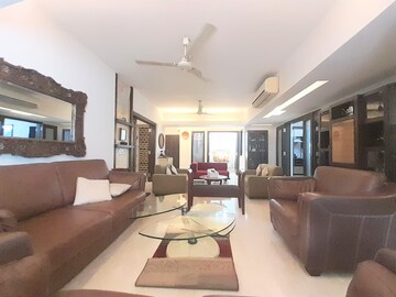 Master Bedroom in 2 BHK Apartment at Palash Towers, Andheri West – for Rent