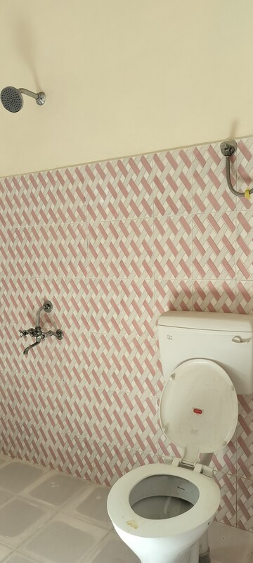Bathroom in 2 BHK Independent House at RWA Apartments Sector 39, Sector 39 – for Rent