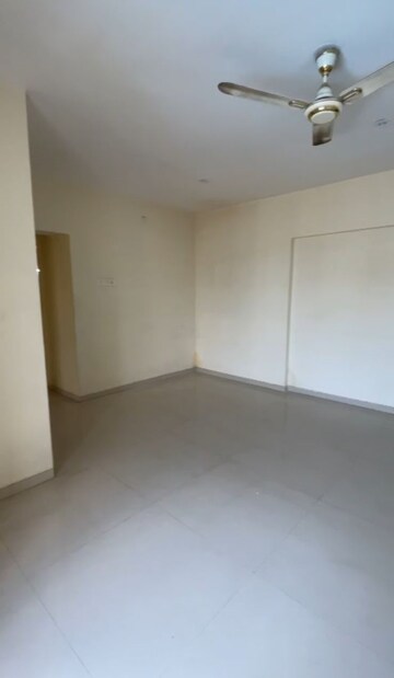 Room in 2 BHK Apartment at Unique Signature Mumbai, Mira Road – for Sale