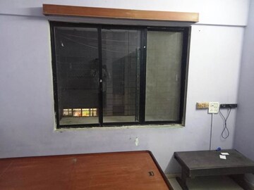 Furnished Amenities in 1 BHK Apartment at Bindra Complex, Andheri East – for Rent