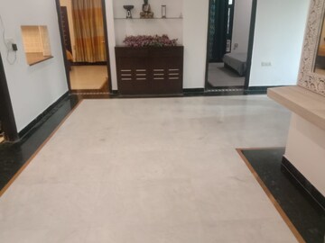Room in 3 BHK Builder Floor at RWA Apartments Sector 19, Sector 19 – for Rent