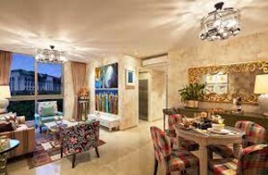 Living Room in 4 BHK Apartment at Piramal Mahalaxmi North Tower, Mahalaxmi – for Sale