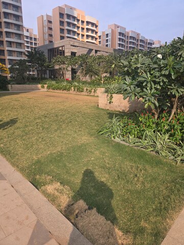  3 BHK Apartment at Kalpataru Radiance, Goregaon West – for Rent