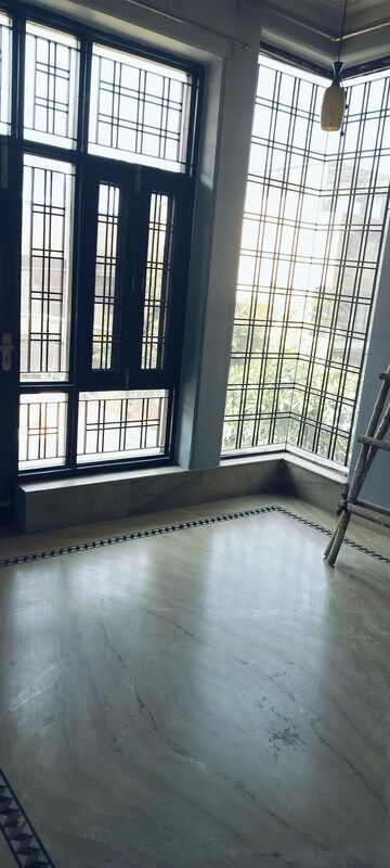 Room in 3 BHK Independent House at Gardenia Glory, Sector 46 – for Rent