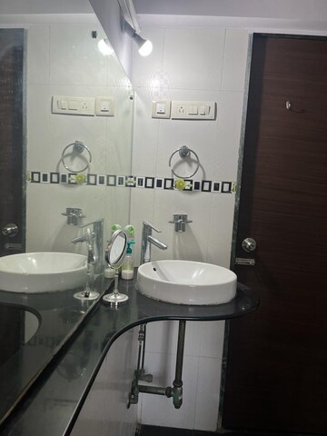 Master Bedroom in 2 BHK Apartment at Zinnia CHS, Powai – for Rent