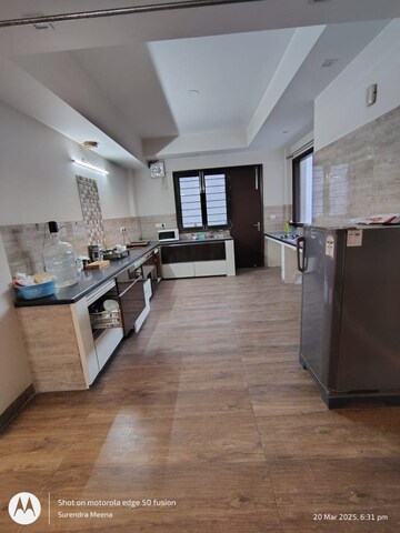 Gym in 3 BHK Builder Floor at Sector 21 – for Rent
