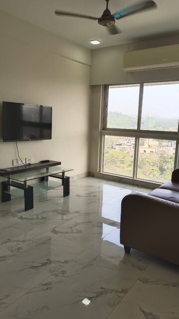 2 BHK Apartment For Rent in Raheja Ridgewood, Goregaon East