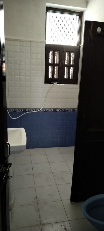 Bathroom in 2 BHK Independent House at Sector 48 – for Rent